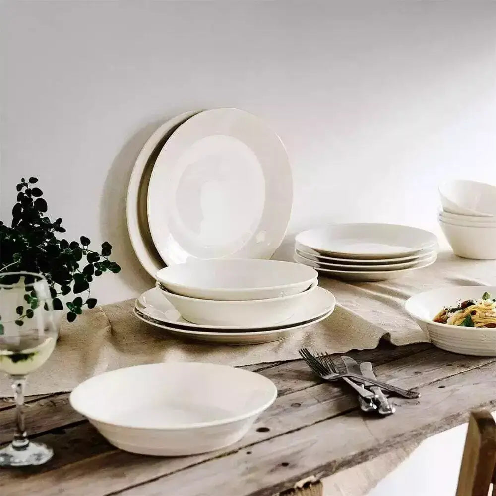 White ceramic dinnerware set