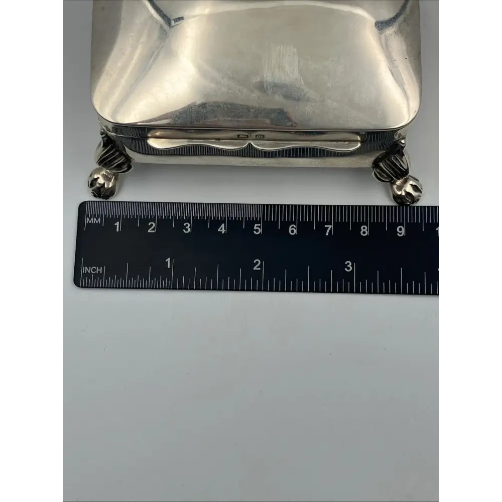 Detailed craftsmanship of Edwardian sterling silver trinket box