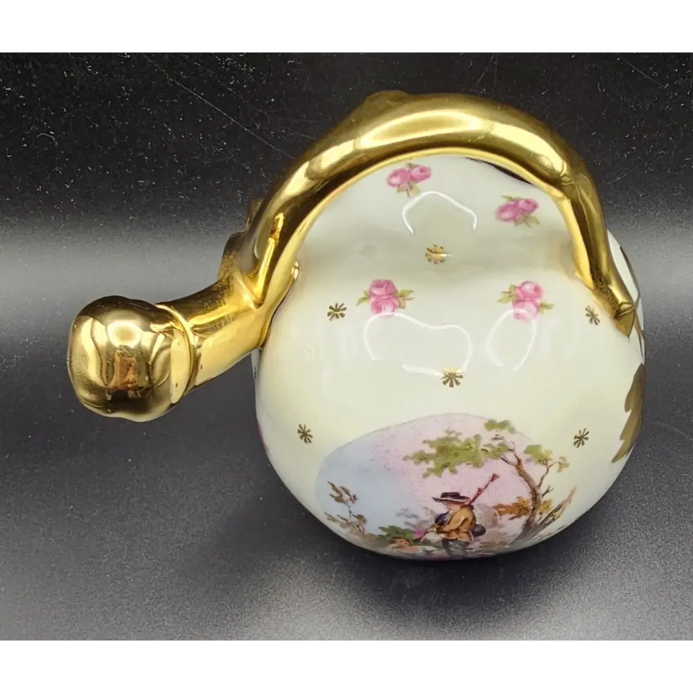 Decorative item with gold handle
