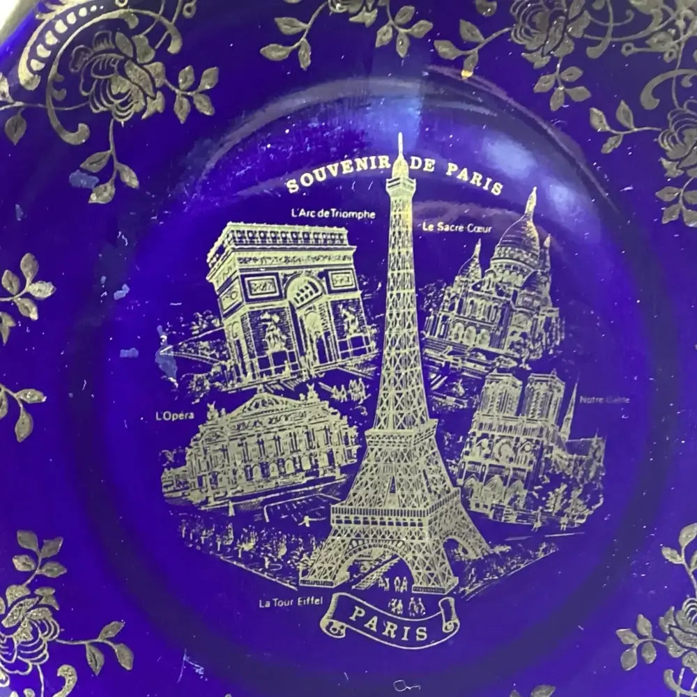 Decorative plate with Eiffel Tower