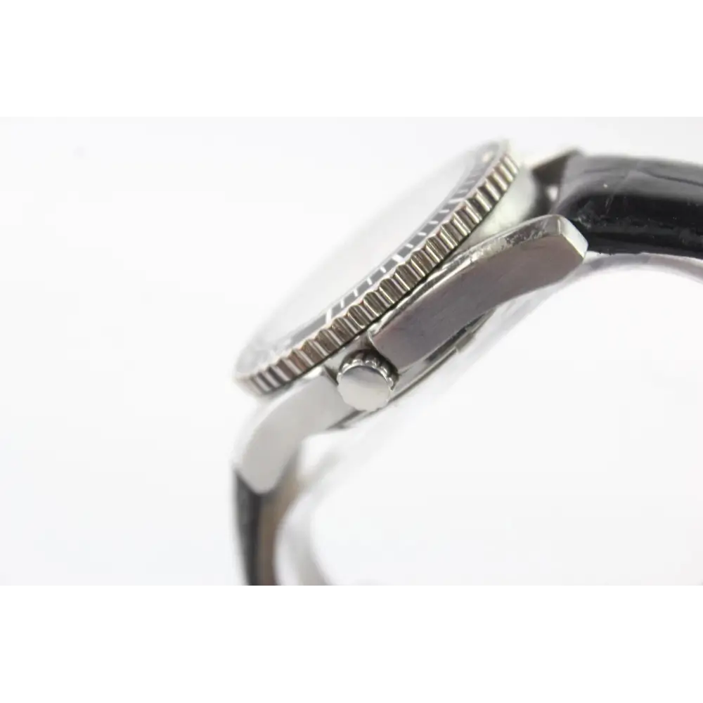 Close-up of a watch band and case