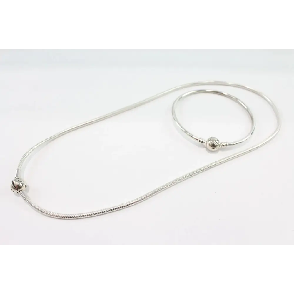 Silver necklace and Bracelet