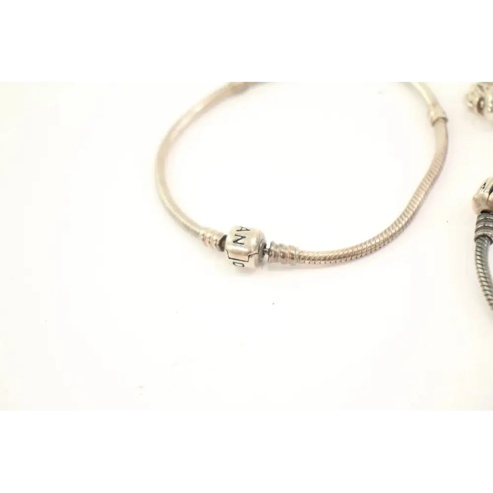 Silver bracelet with a clasp