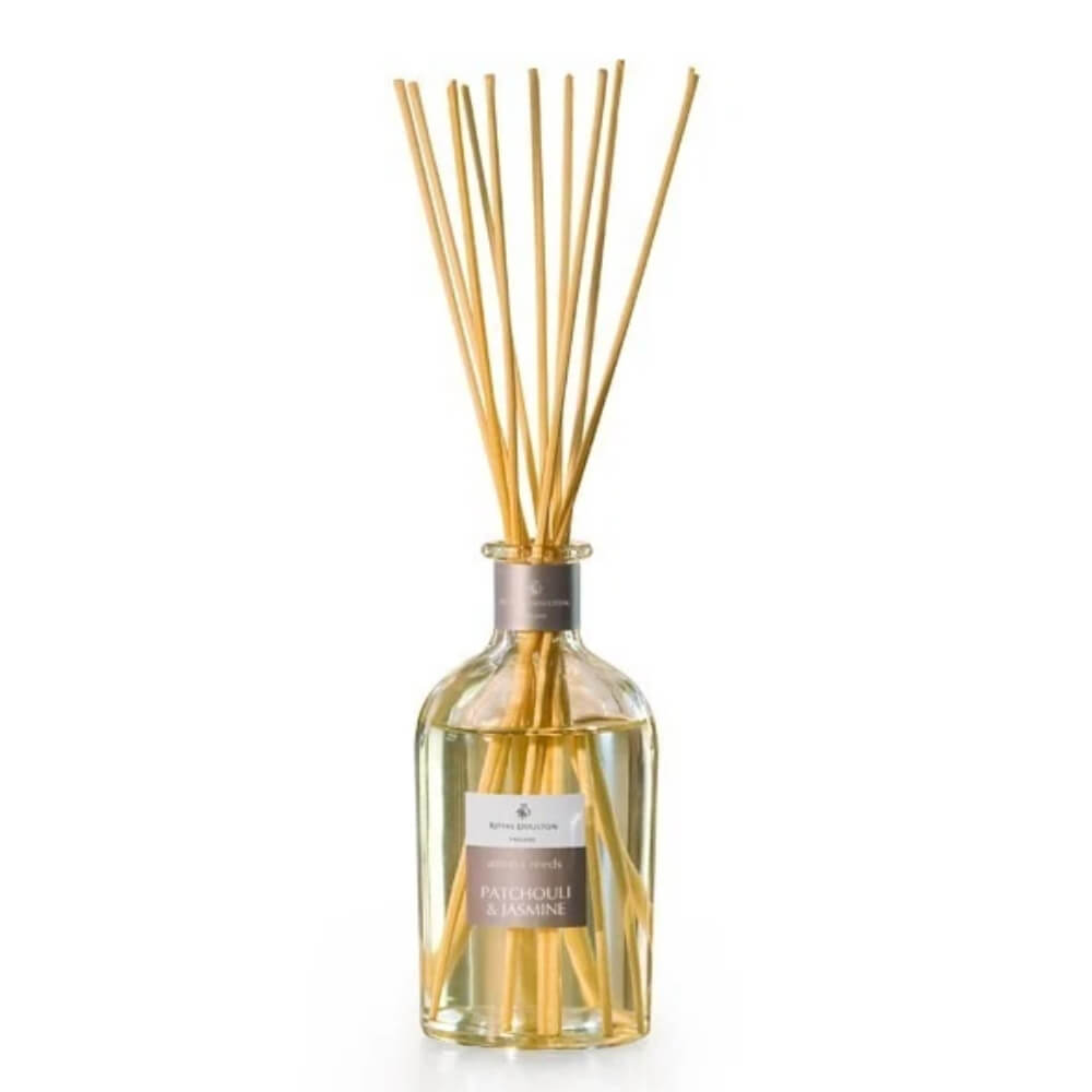 Diffuser bottle with Patchouli_Jasmine scent