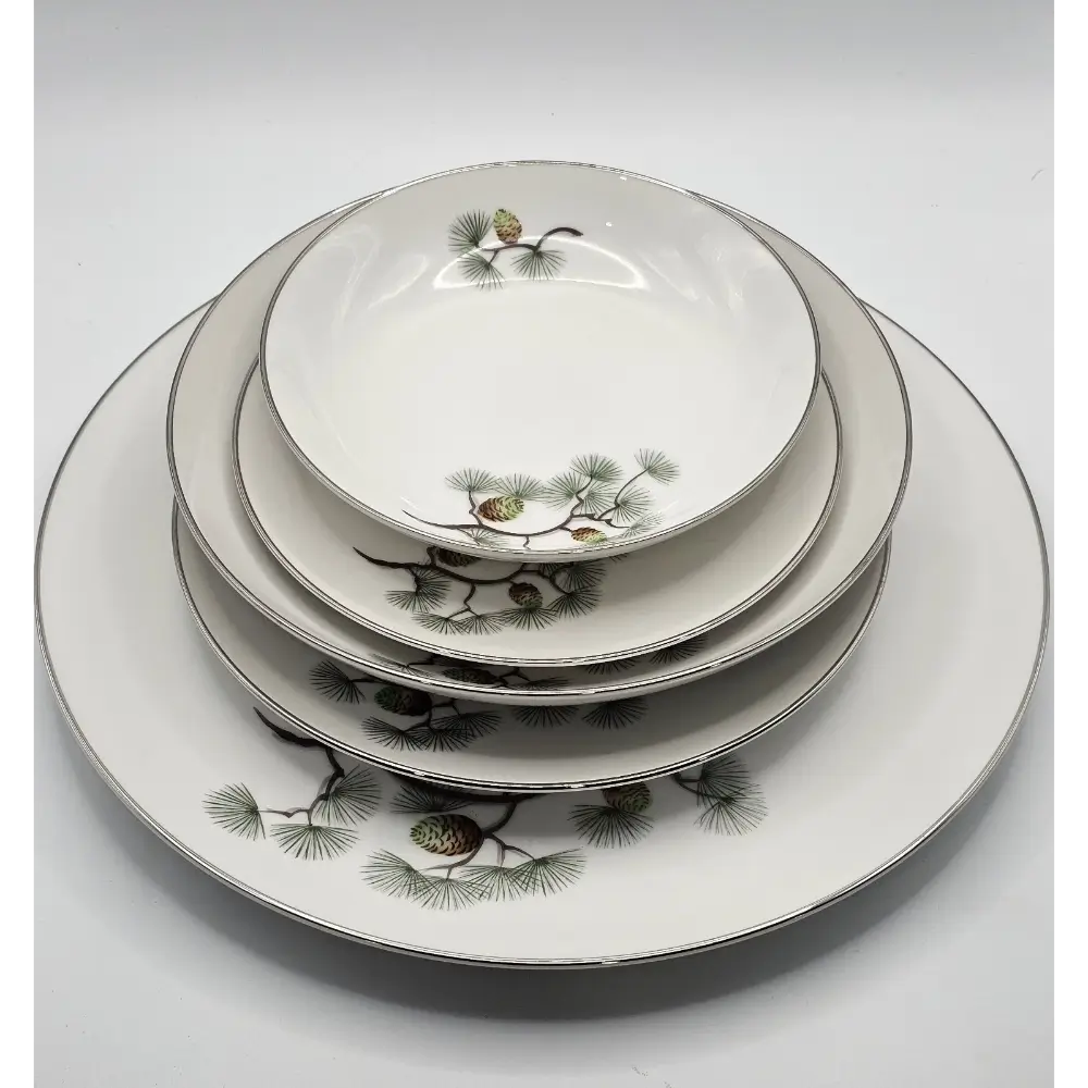 Collector’s Ohno Kutani dinnerware set from the 1970s