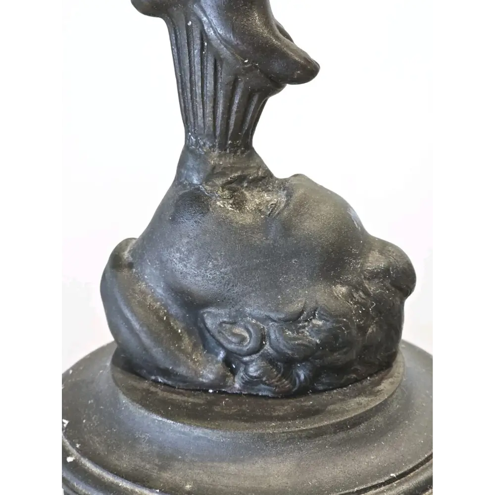 Decorative object with a classical design