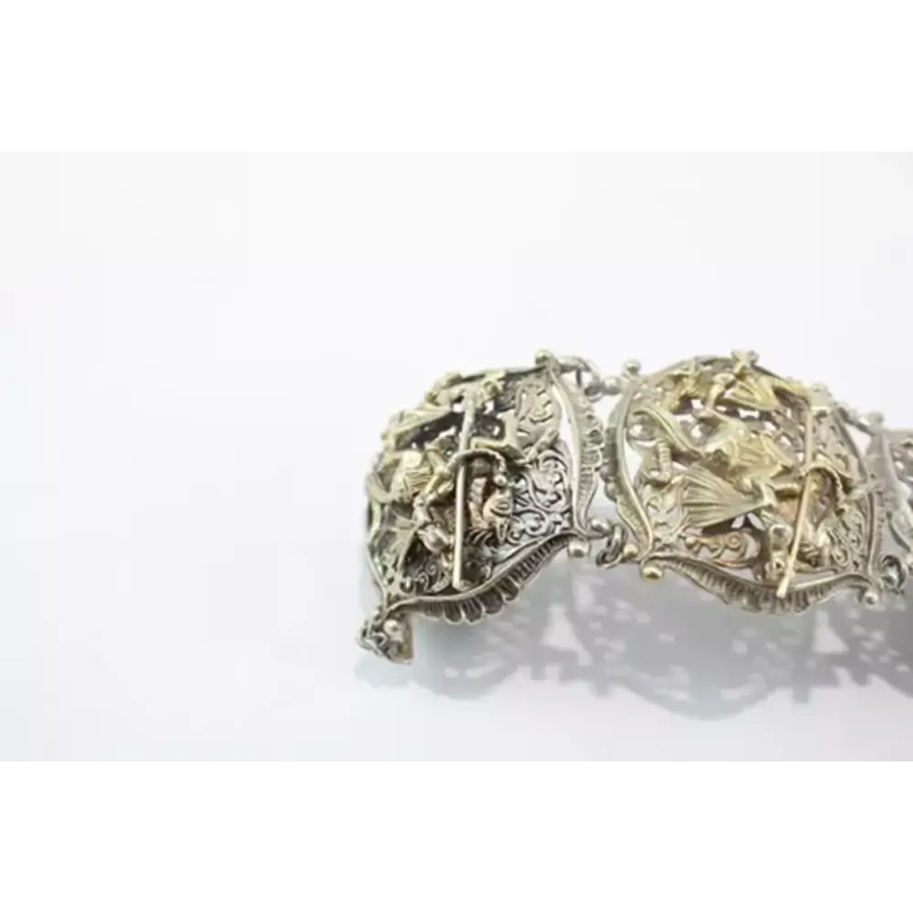 Decorative silver bracelet