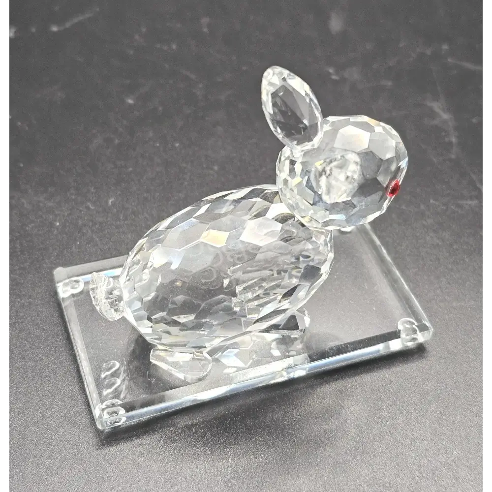 Clear crystal rabbit figurine
