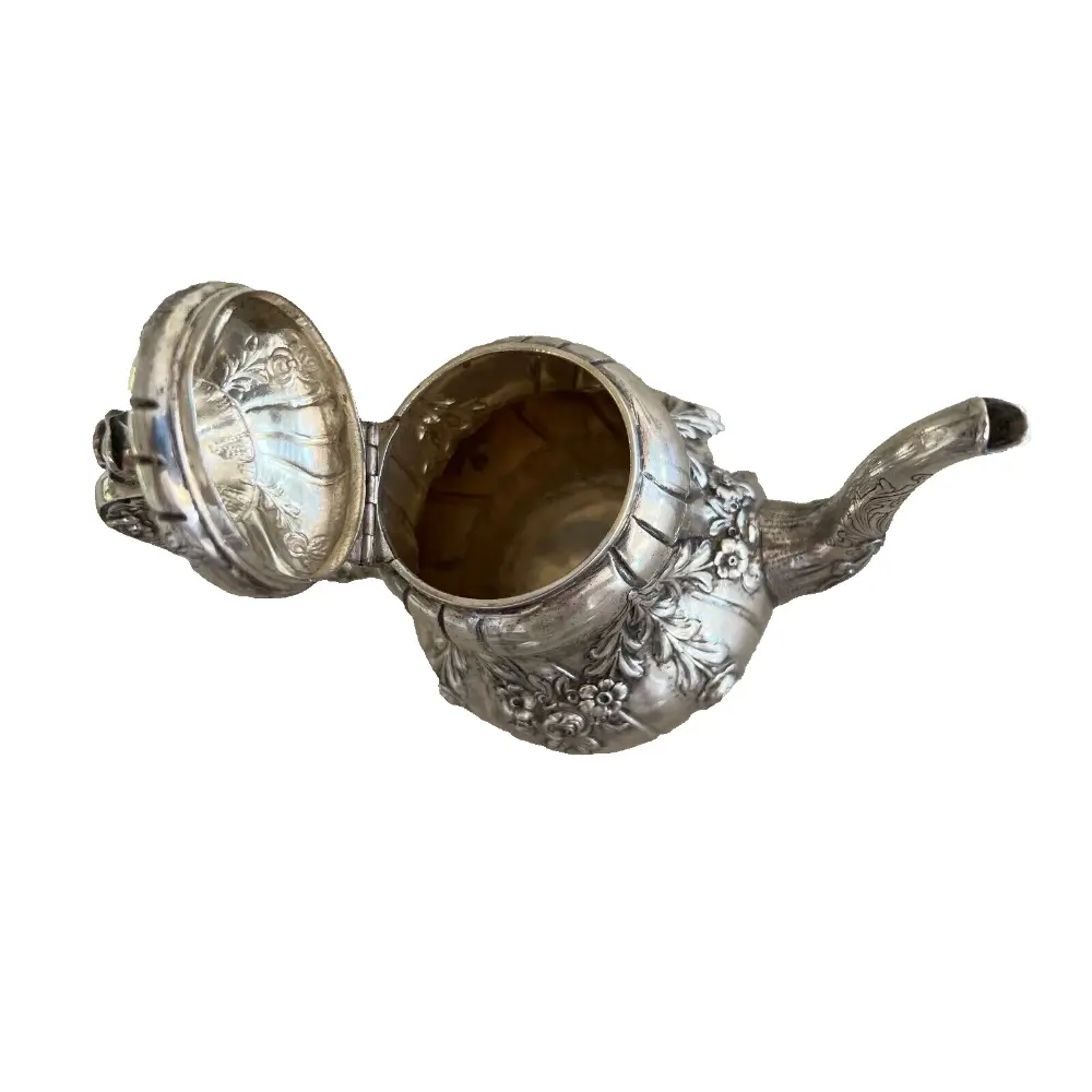 Silver decorative container with lid