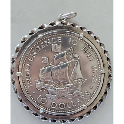 1973 Bahamas Queen Elizabeth II Proof Silver $10 Coin Pendant