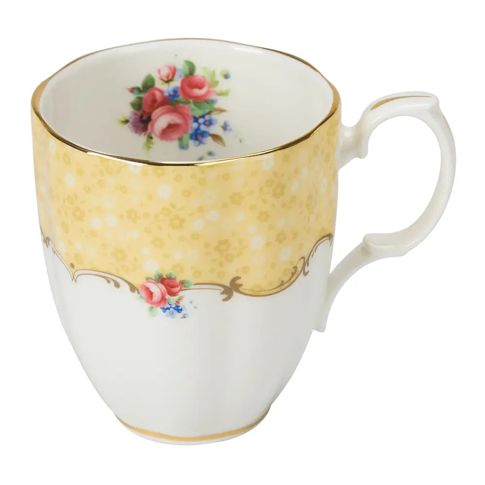 Porcelain mug with floral design