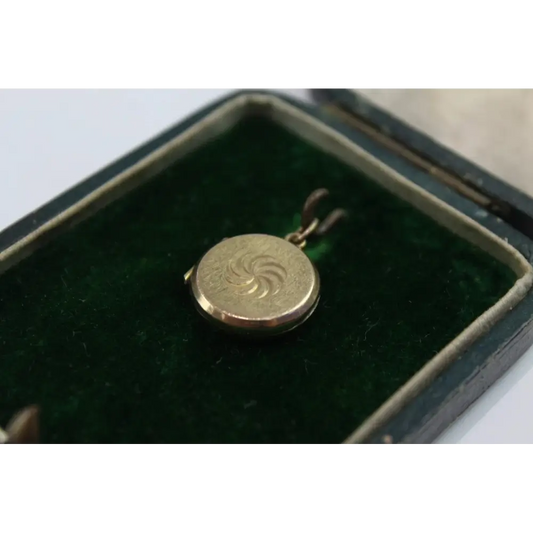 9ct Gold Round Locket – Textured Swirl Design, Boxed