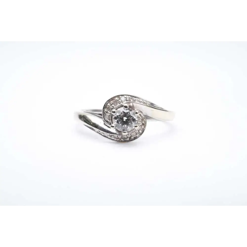 18ct White Gold Diamond Ring  from our Genuine Pre-Owned Luxury Rings & Designer Jewellery