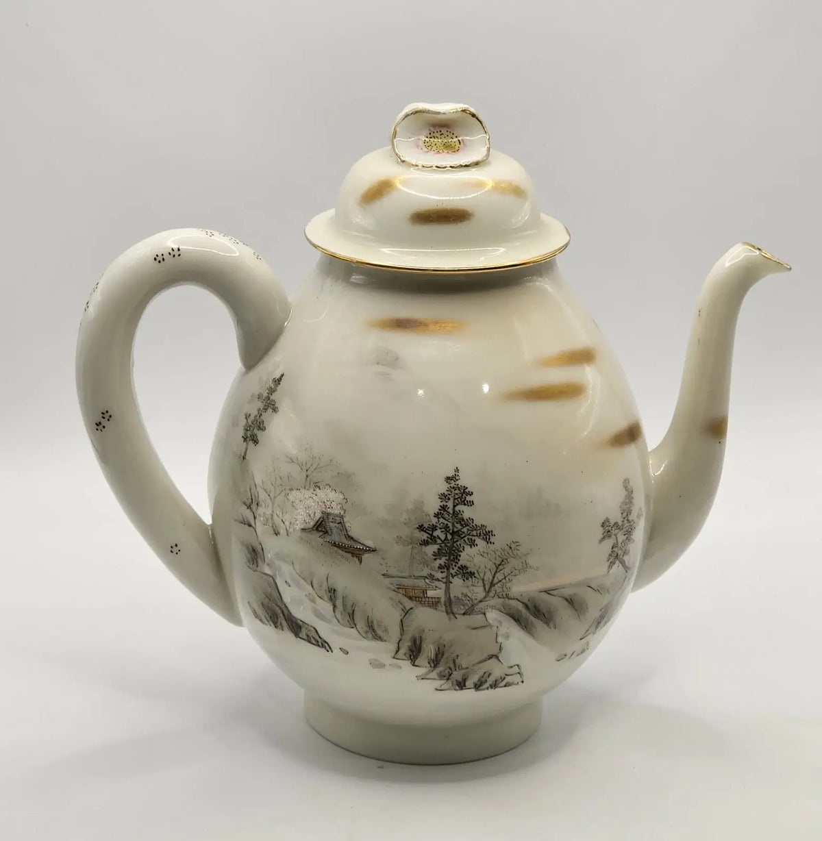 Antique Japanese Porcelain Tea Set 21 Piece, Geisha Scenes with Gold Trim