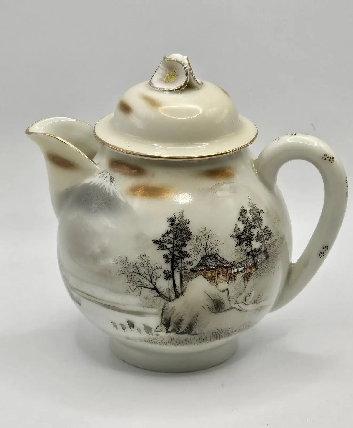 Antique Japanese Porcelain Tea Set 21 Piece, Geisha Scenes with Gold Trim