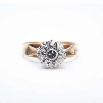 A vintage diamond ring in 18 carat yellow gold from our Genuine Pre-Owned Luxury Rings & Designer Jewellery