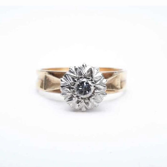 A vintage diamond ring in 18 carat yellow gold from our Genuine Pre-Owned Luxury Rings & Designer Jewellery