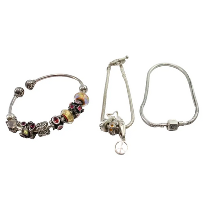 Set of silver bracelets