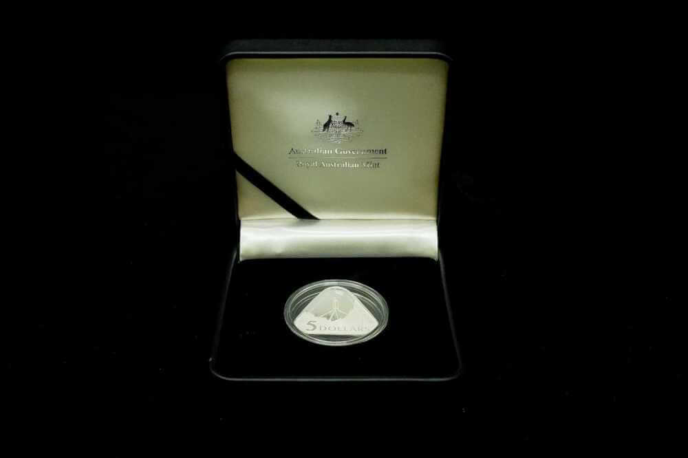 Parliament House 25th Anniversary silver proof coin in presentation case

