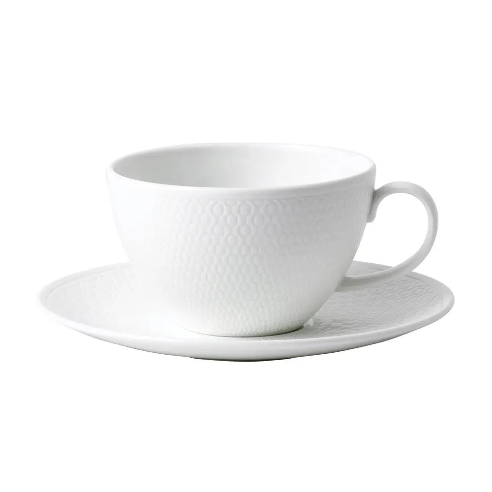 Cups & Saucers Oversized breakfast style