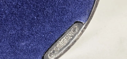 colse up mark "GODINGER" Candlestick Holder