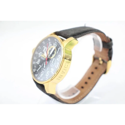 Wristwatch with gold case