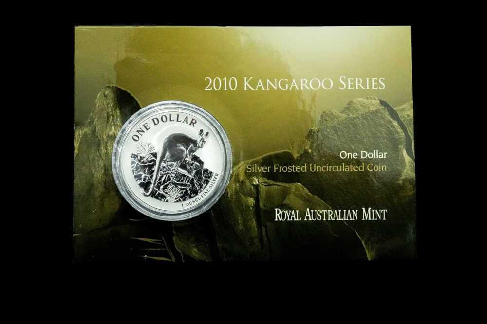 Kangaroo Series 2010 $1 silver frosted uncirculated coin 1 oz in Royal Australian Mint card