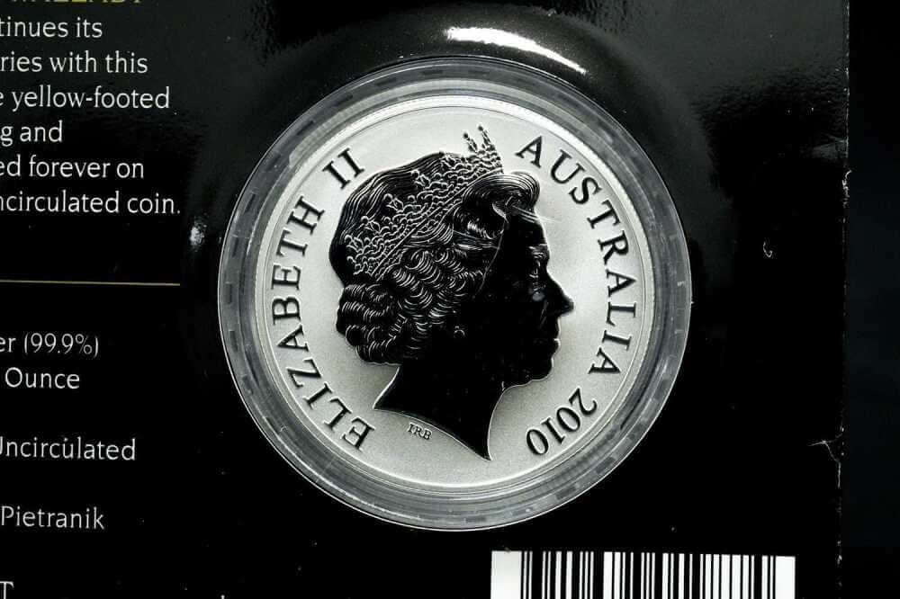 Royal Australian Mint 2010 Kangaroo Series 1 oz silver coin with Queen Elizabeth II portrait
