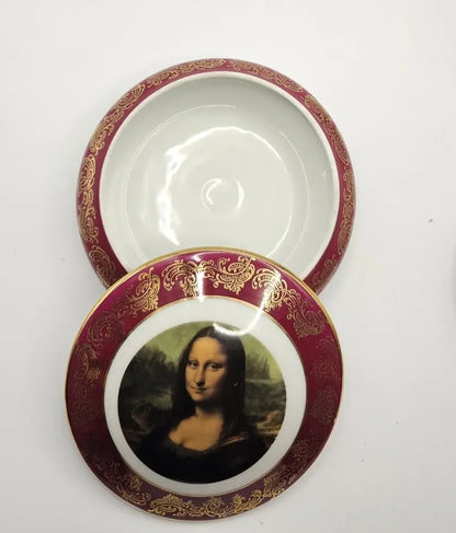 Decorative box with Mona Lisa design