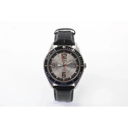 Wristwatch with black leather strap and silver case