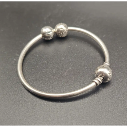 Silver bracelet with beads