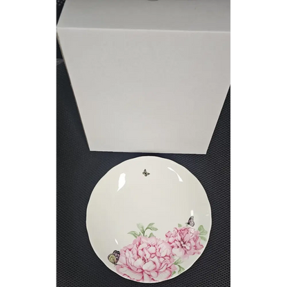 Royal Albert Floral Friends round plates for everyday dining