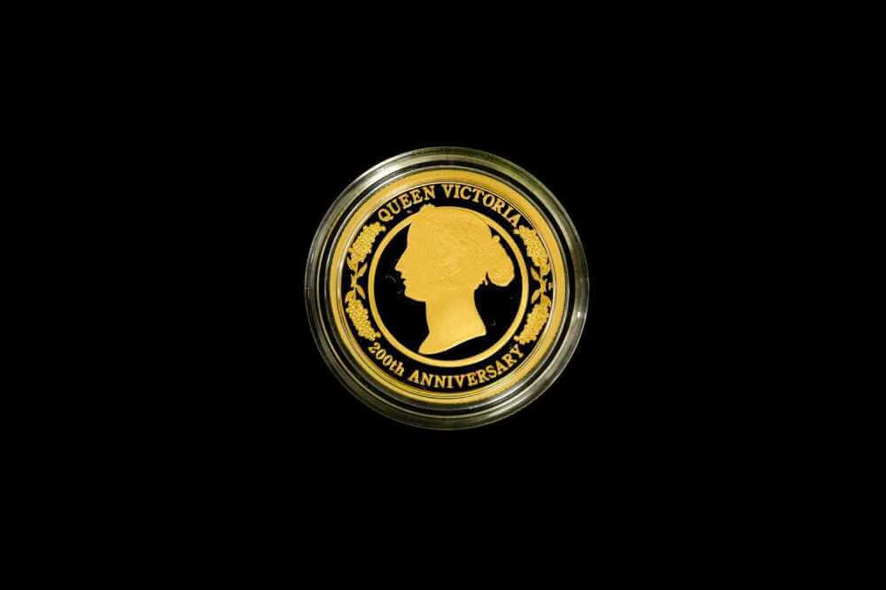 Queen Victoria 200th Anniversary 2019 $25 gold proof coin 1/4 oz obverse portrait
