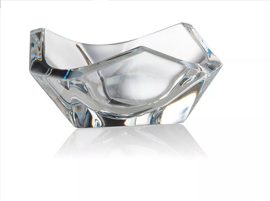 Clear glass bowl 
