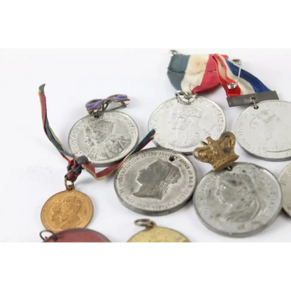 Collector’s display of 20 Royal Medallions Antique Collection
