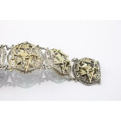 Decorative gold bracelet 