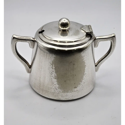 Silver teapot with lid 