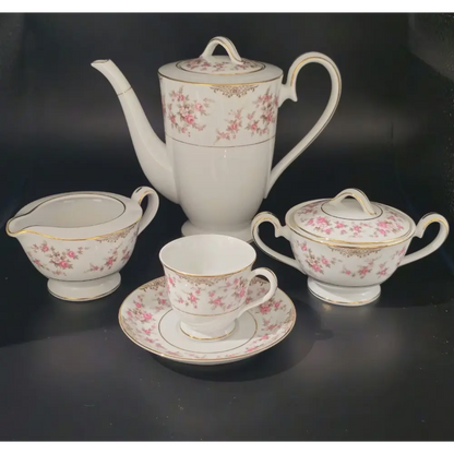 Elegant serving arrangement of 14-piece Japan-made tea set for six people