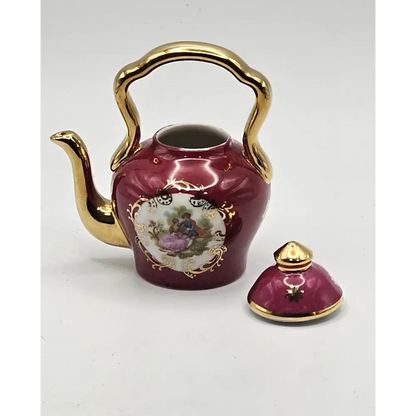 collectible teapot and lid