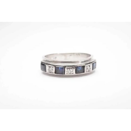 18ct White Gold Sapphire and Diamond Ring from our Genuine Pre-Owned Luxury Rings & Designer Jewellery