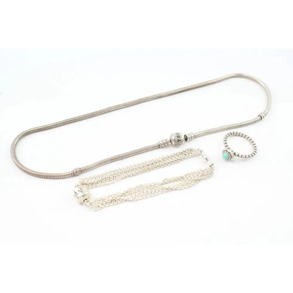 Silver necklace with a matching bracelet 